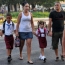 Mientras los niños y niñas cubanos van a la escuela….